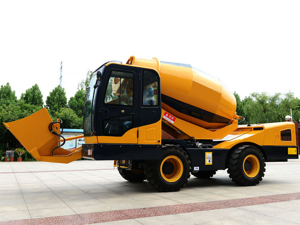 Self-Propelled Concrete Mixer AS4000L