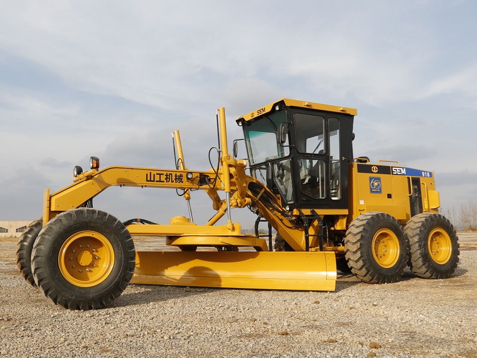 SEM918 motor grader