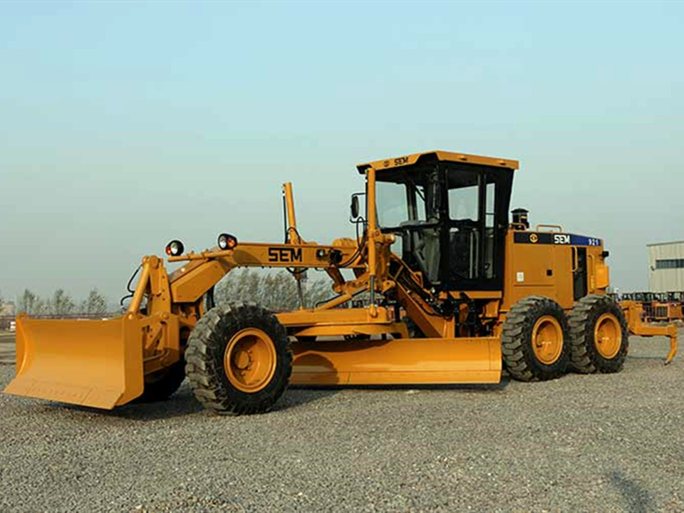 SEM921 motor grader