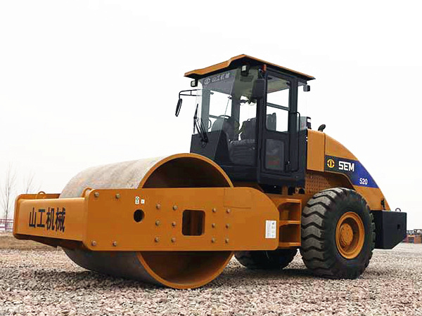 SEM520 soil compactor